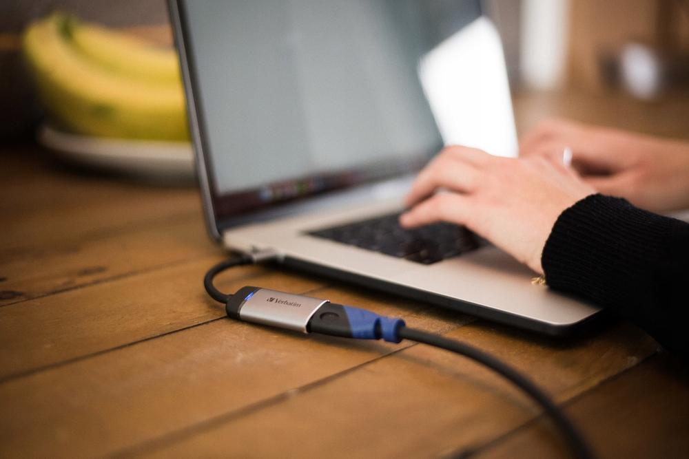 Kabel adapter Verbatim USB type-C(M) - HDMI(F) 0,1m czarno-srebrny