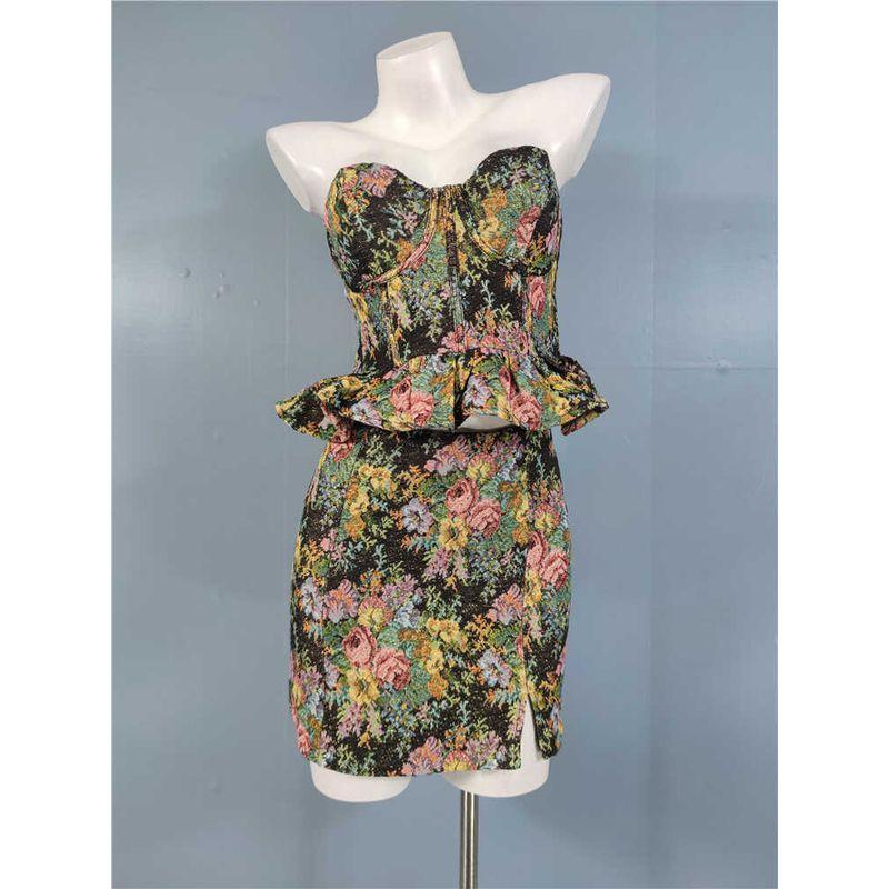 

Экспорт Одиночный Осенний Новинка Обернутая Грудь Изысканный Высококачественный Вышитый Стильный Модный Сексуальный Топ-Жилет Платье Миди Комплект Foil Suit L