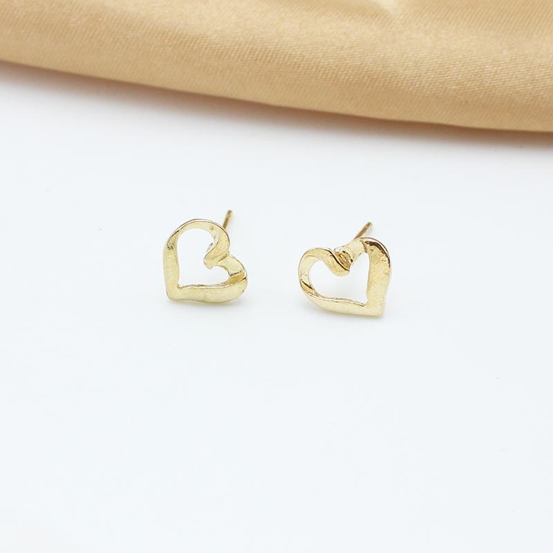 

Gold Color Hollow Heart Stud Earring for Women Minimalist Simple Wedding Zircon Christmas Birthday Gift