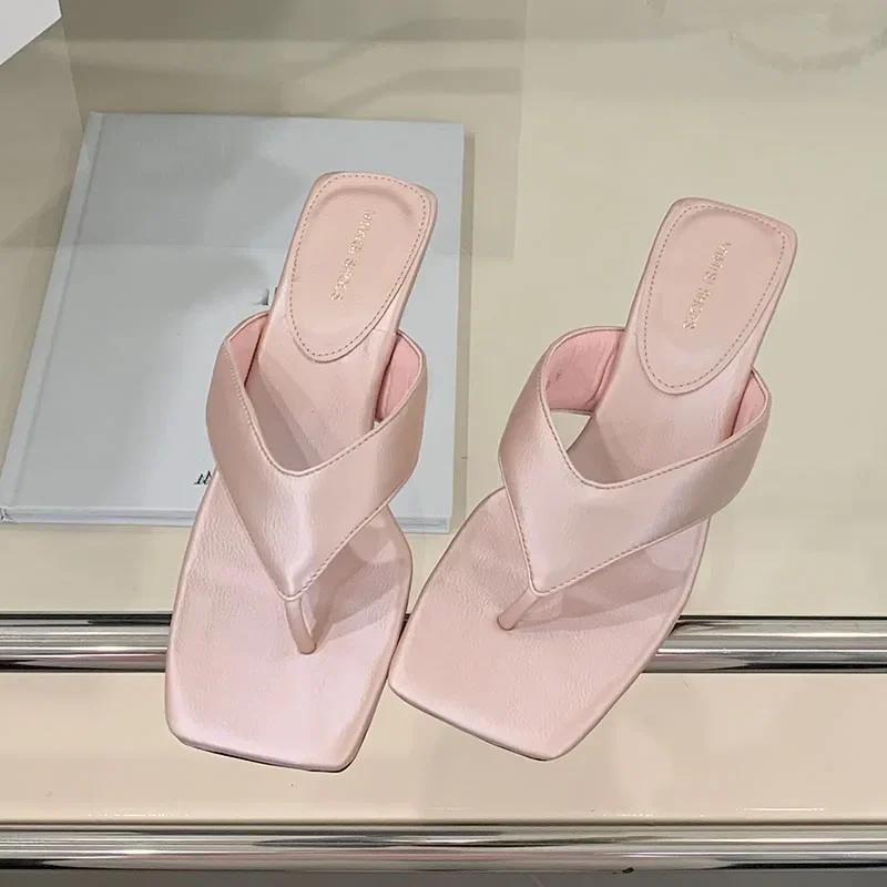 Fashion Comfort Clip Toe Heeled Slippers Women Summer Sexy Square Toe Design Brand Flip Flops Elegant Low Heel Women Shoes Beach Sandals