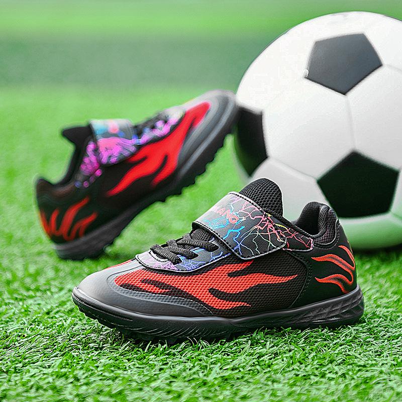 

Новые детские футбольные бутсы на липучке для учеников начальной школы, спортивные, для улицы, дышащие сетчатые, для соревнований и тренировок, для мальчиков 33