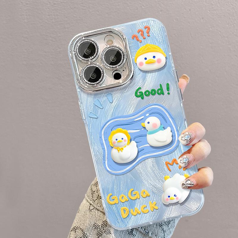 

Милые куклы-утки, подходящие для iPhone16, пряжа из перьев 15, пленка для линз14, чехол для мобильного телефона Promax Apple 13, 11, жесткий Redmi K40/K40 Pro