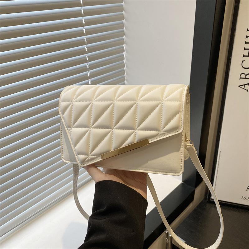 

Премиальная однотонная маленькая квадратная сумка, летняя популярная универсальная, для работы, красивая на плечо, сумка-мессенджер, женская сумка белый