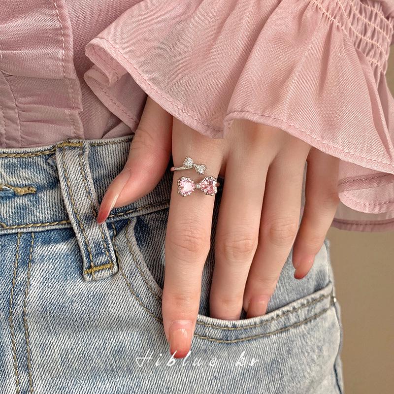 Elegant Women's Adjustable Sweet Pink Zirconia Bow Ring for Index Finger