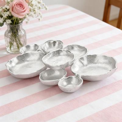 Cluster Serving Bowl Decorative 9-Grid Snack Serving Dish Multi Bowl Platter Modern Metal Tabletop Food Tray for Party Gathering Table Decor