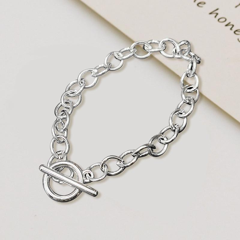 

Европейский и американский модный браслет из гальванизированного металла с пряжкой OT для женщин 18cm белый