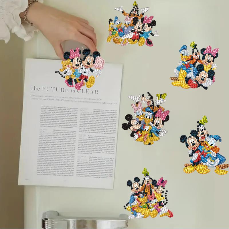 DIY Diamond Painting Refrigerator Magnets, Disney Mickey and Minnie, Cross-stitch Round Diamond Handicraft Home Decoration Gift