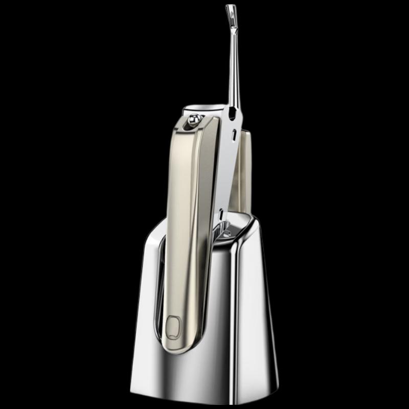 

Seesoo 2-piece Magnetic Nail Clipper and Ear Pick Set