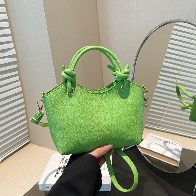 Hand carry fashion bucket bag women's Korean version ins shoulder bag 2025 spring new simple casual portable messenger bag