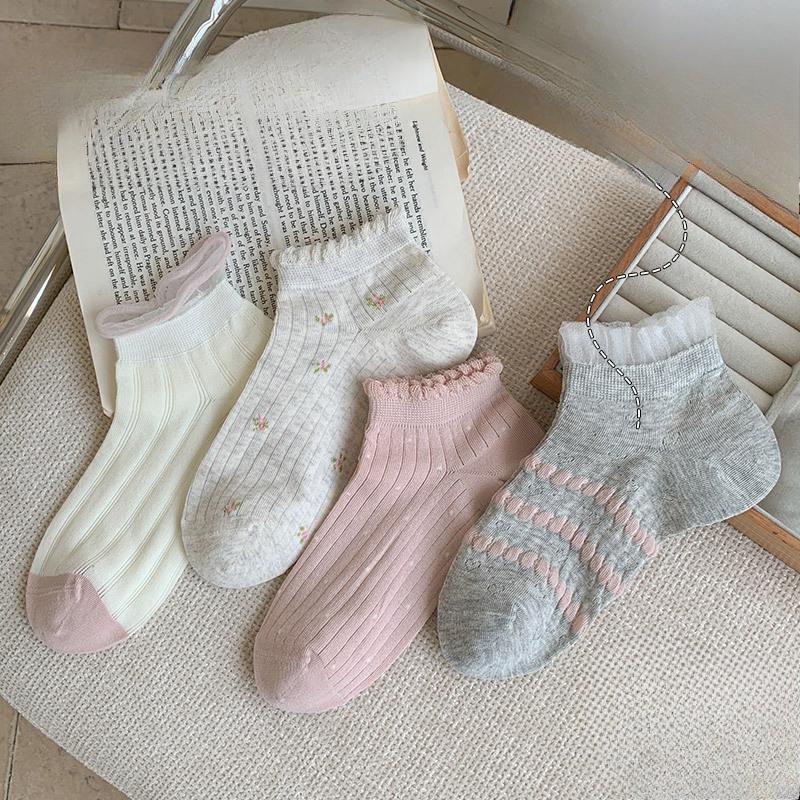 Female Summer Thin Small and Fresh Simple All Match Lace Boneless Boat Socks