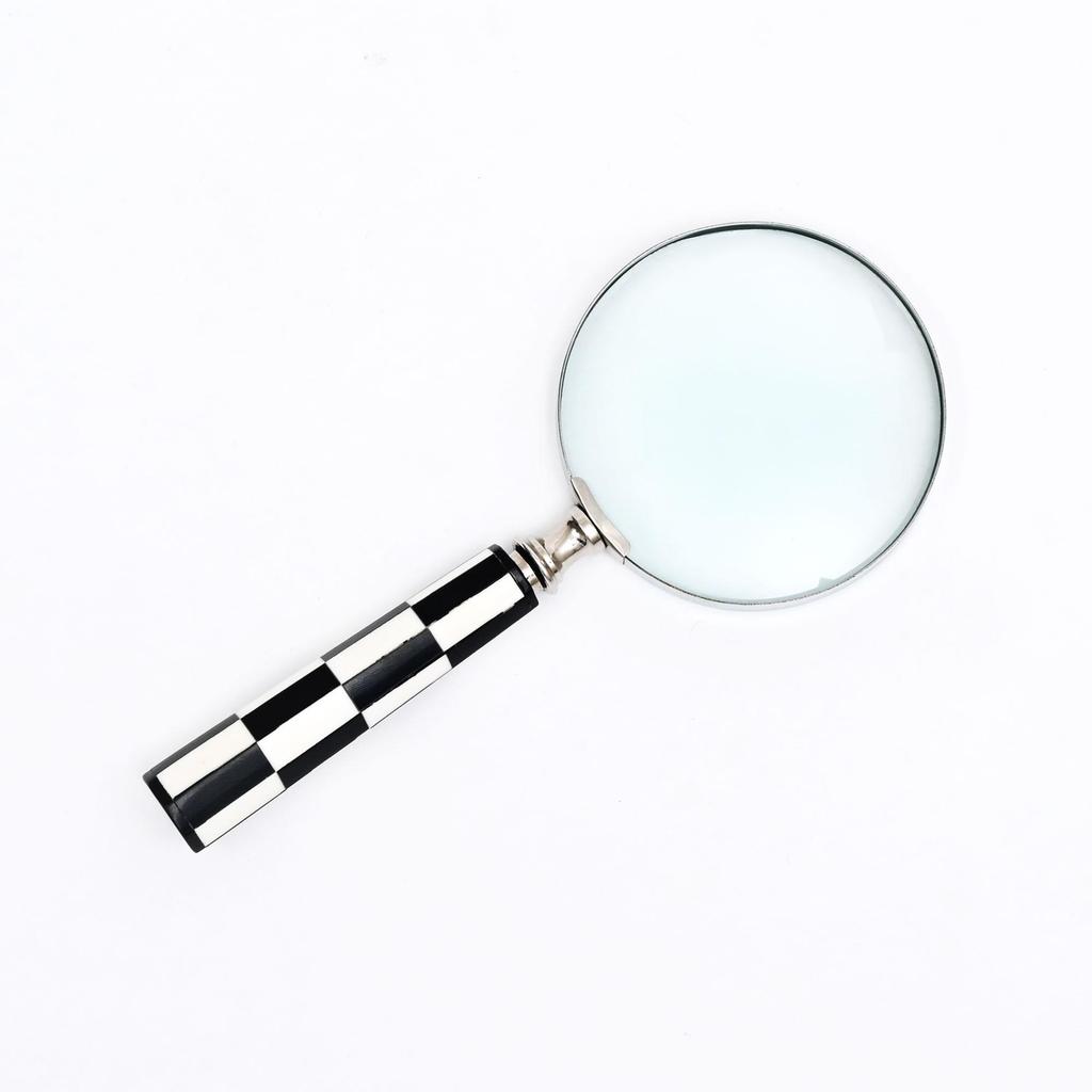 Classic Checkered Handle Magnifying Glass In Steel & Resin