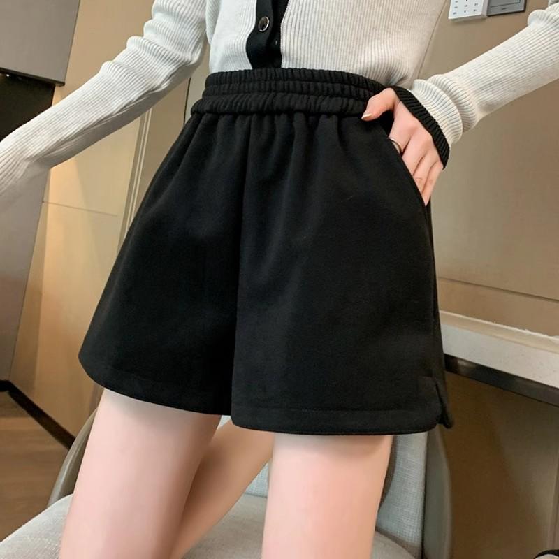 

2023 Женские черные шерстяные шорты А-силуэта с высокой талией - Осень/Зима Свободный крой 3XL чёрный