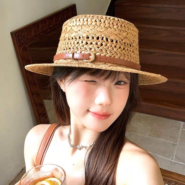 Retro old money wind flat top straw hat women's summer hollow sunshade sunscreen hat seaside beach vacation straw sun hat