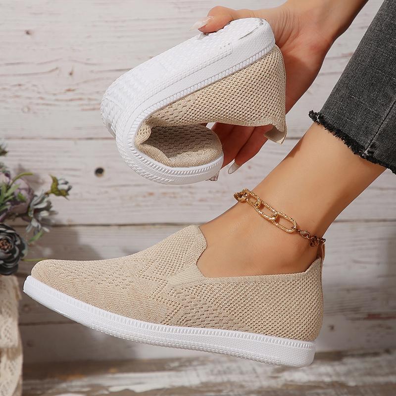 Lightweight Soft Sole Walking Shoes for Women Summer Breathable Mesh Knit Flats Sneakers Woman Comfortable Slip On Casual Shoes