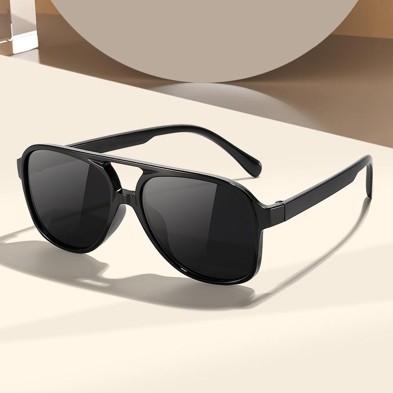 New Pc Frame Round Sunglasses Women Men Vintage  Square Sun Glasses for Male Shades Female Eyewear Anti-Glare Sunglasses
