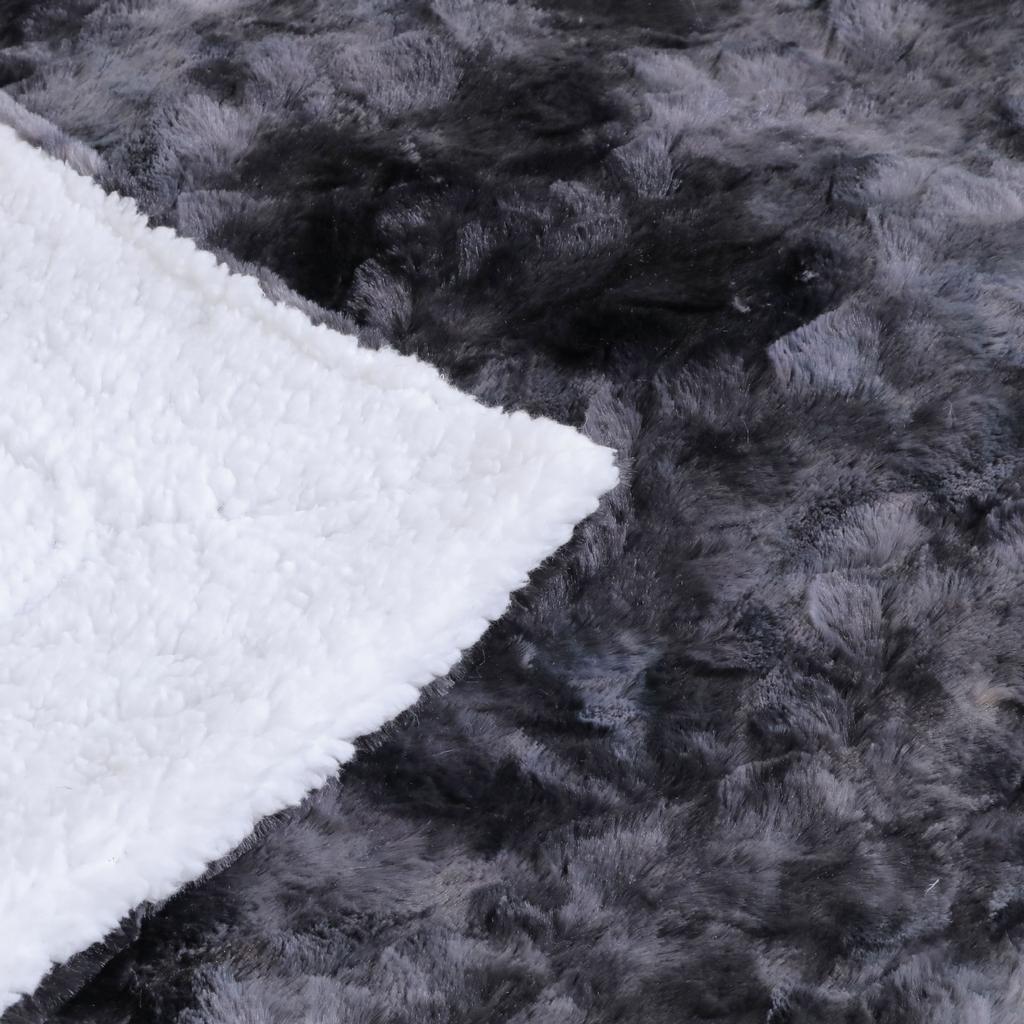 Doppelseitige Decke mit Batikmuster