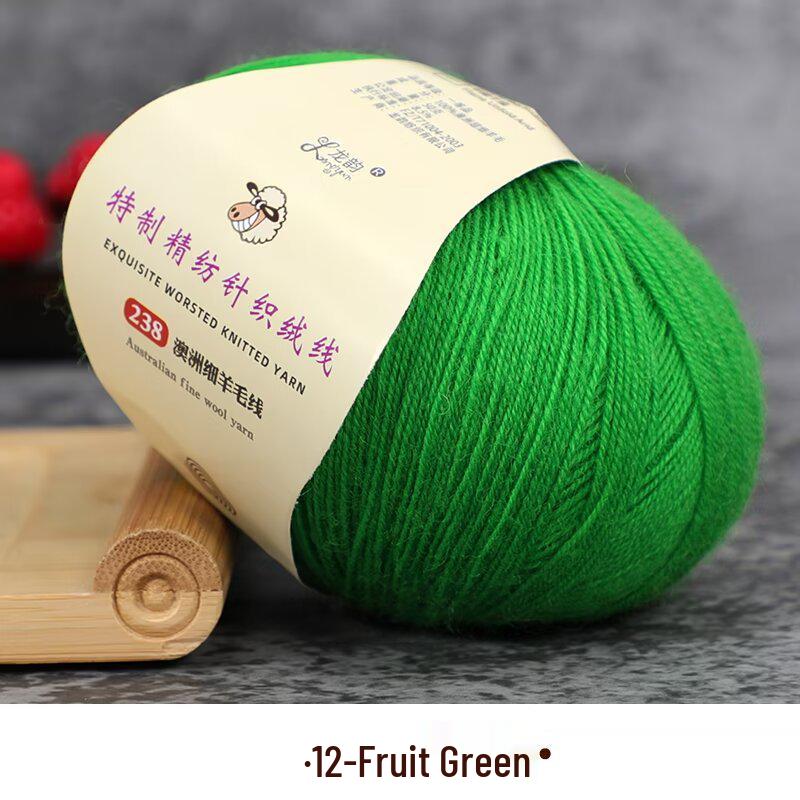 Fine Australian Wool Yarn for Hand-Knitted Sweaters, Hats, and Scarves