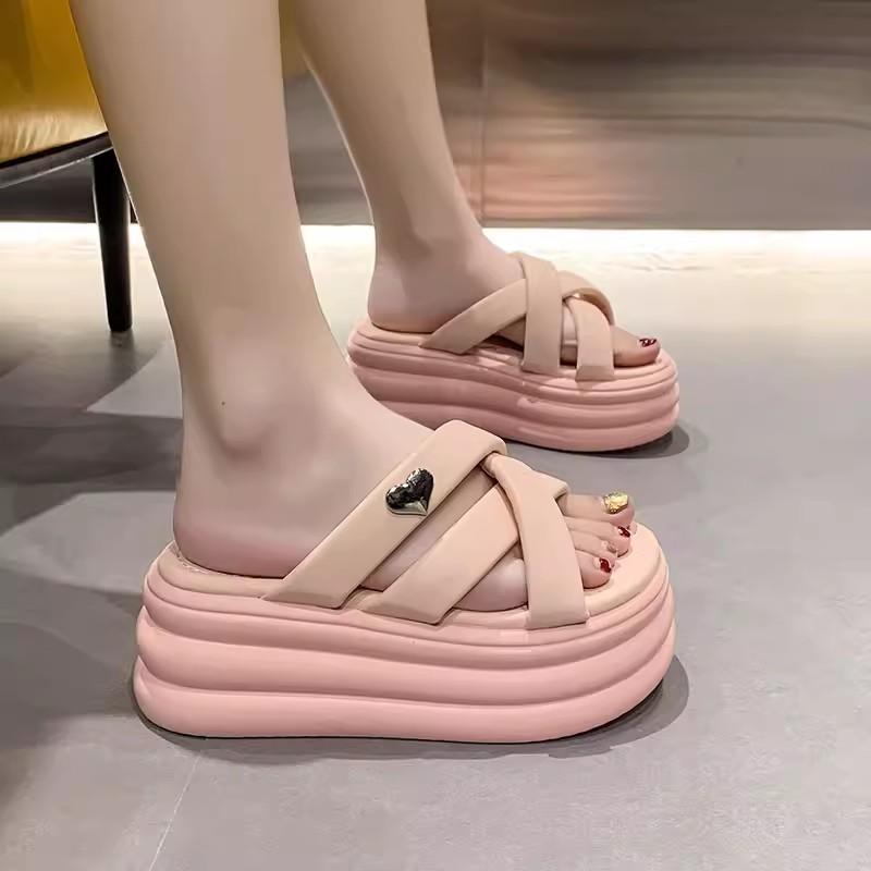 Mode Damen Ausgehen Flip-Flops 2024 Neuer Sommerstil Modische Dicksohlige Höhenverstärkende Muffin Zehenoffene Sandalen Hausschuhe Damen