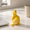 Cozy Cafe Window Displays Daydreaming Duck Figurine Minimalist Holding An Egg Sculpture Resin Matte Statues Animal Statue Creative Desktop