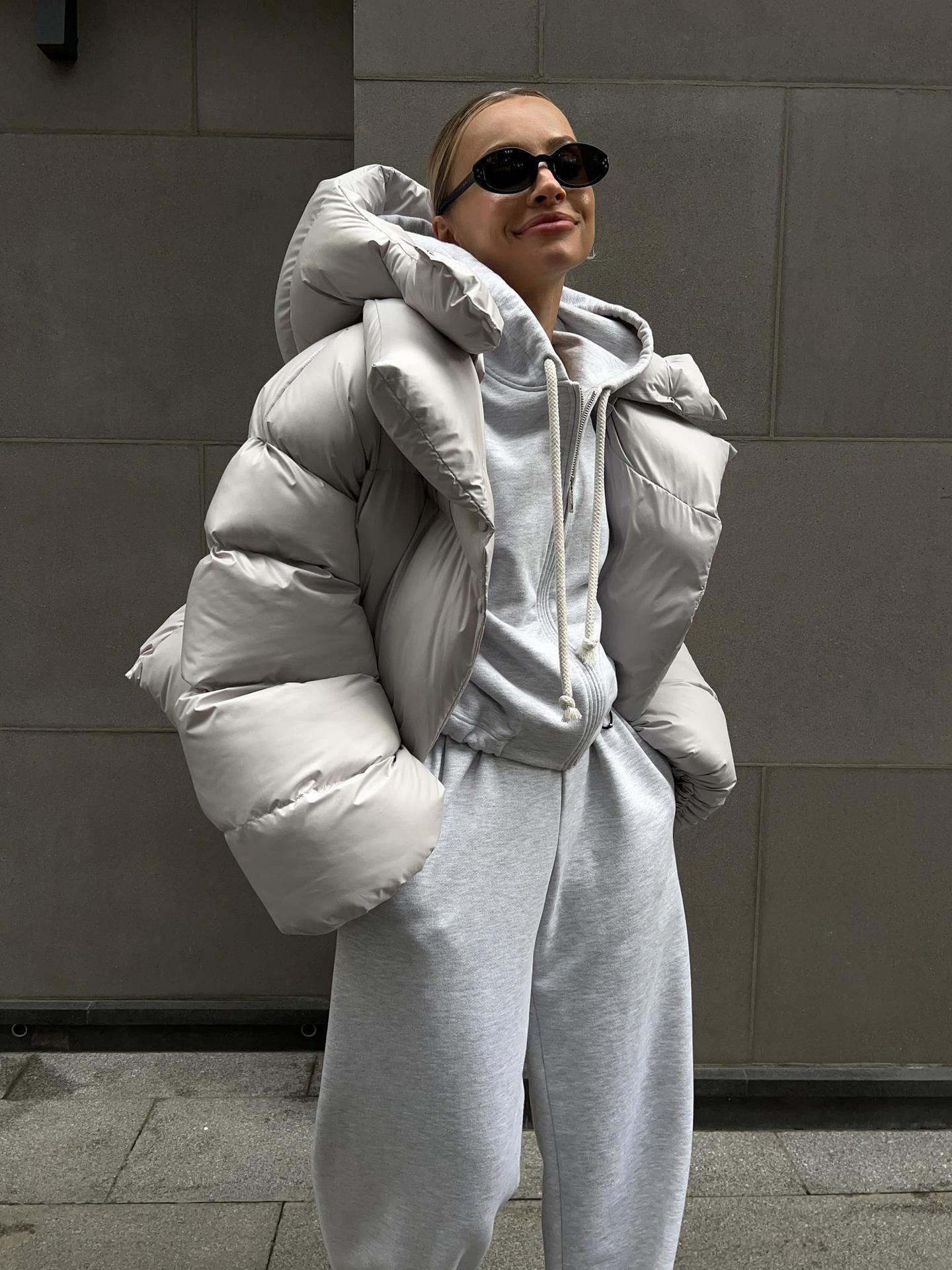 

2026 Women s Trendy Hooded Cotton-Padded Jacket - European & American Winter Style Small