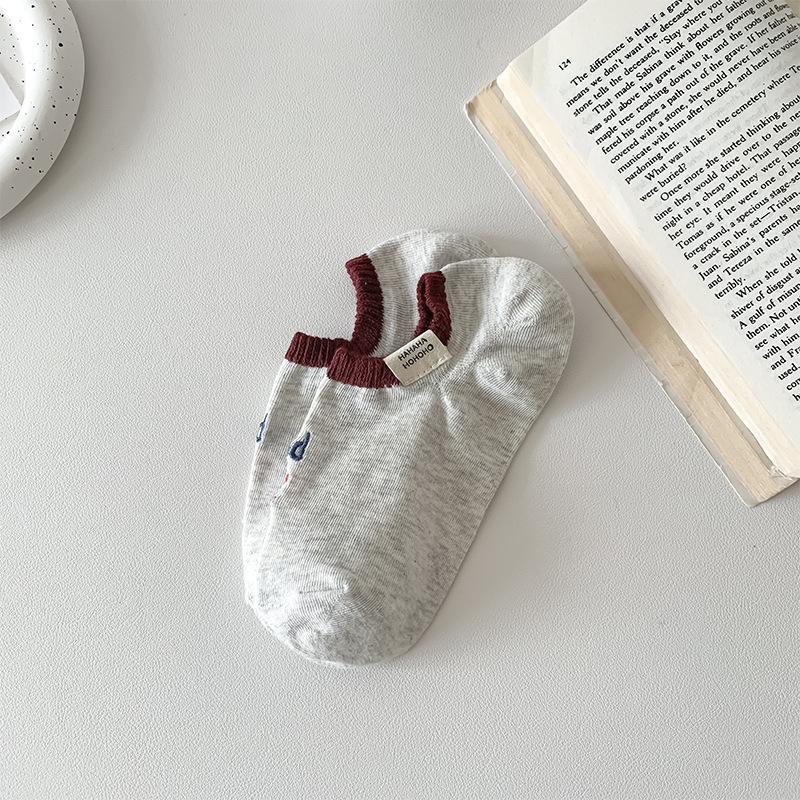 2024 European Socks, Personalized Embroidery, Smiley Face, Contrasting Color, Invisibility, Fashion Trend, Socks, Boat Socks