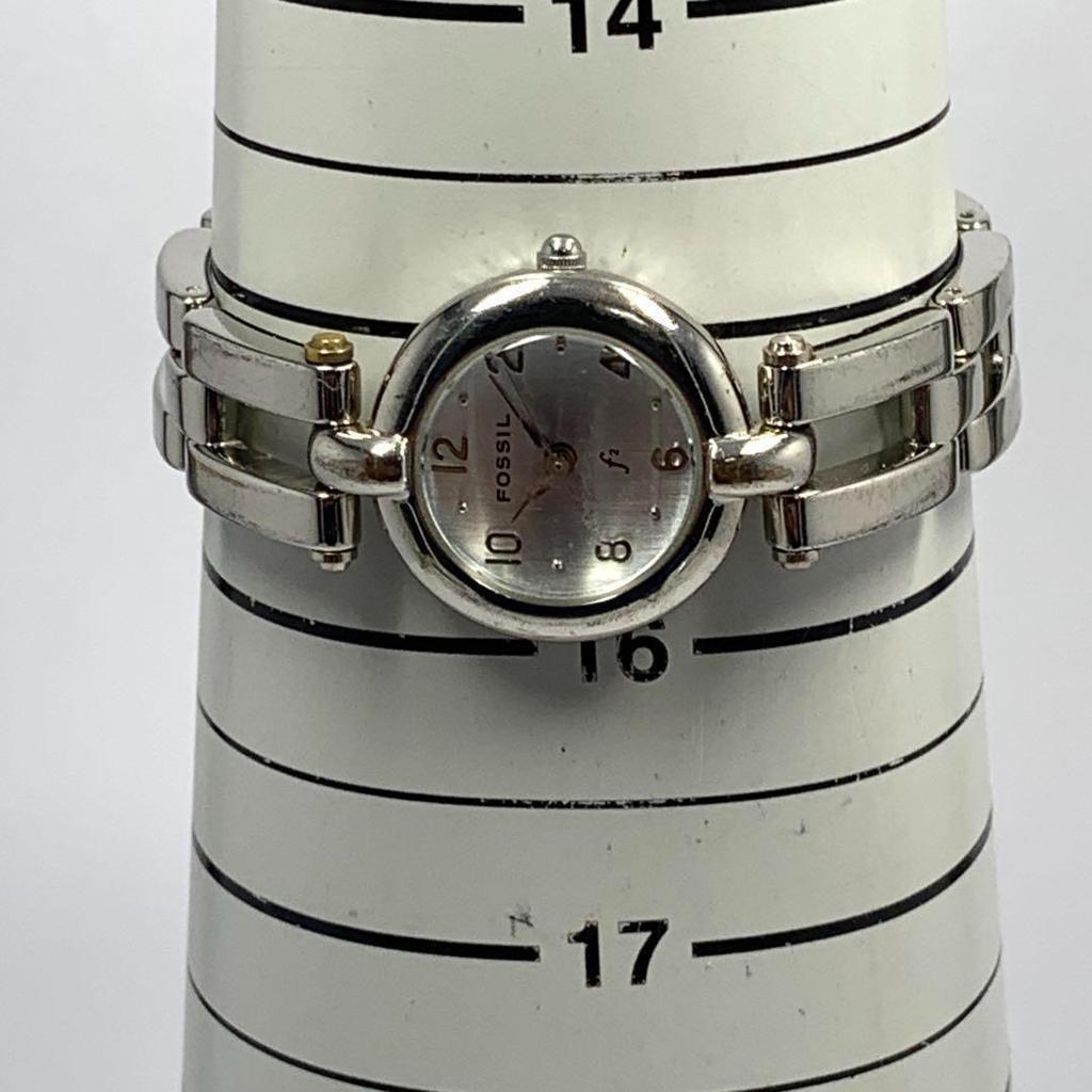 Used 802 [Battery replaced and cleaned] Working item FOSSIL ladies watch Fossil silver quartz type popular rare vintage