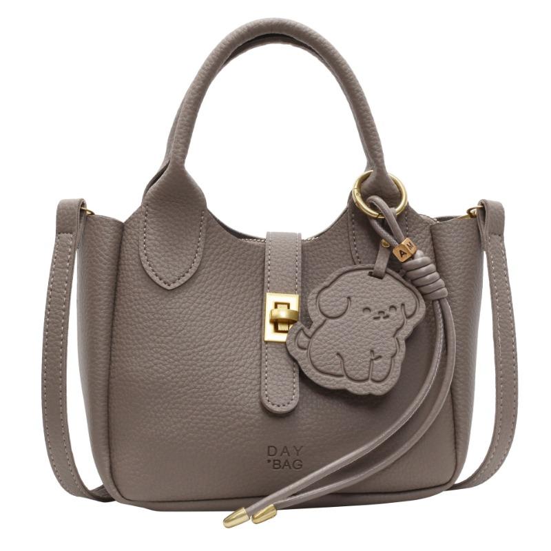 Stylish and simple solid color texture large capacity shoulder bag women's new portable messenger bag commuter bag