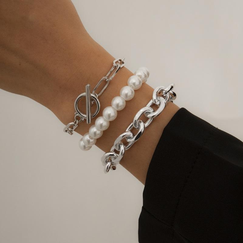 Vintage Sweet Imitation Pearl Beaded Bracelet Ladies Fashion Boho Multilayer Gold Color Metal Bracelets Girl Jewelry Couple Gift