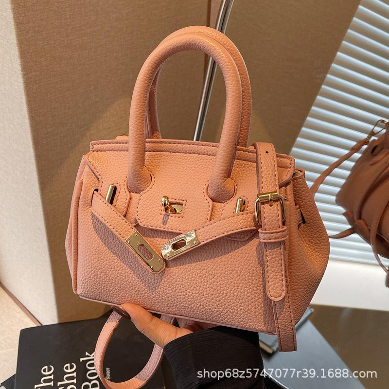 Princess Diana bag 2025 spring new women's lychee pattern Kelly bag portable messenger bag single shoulder commuter platinum bag