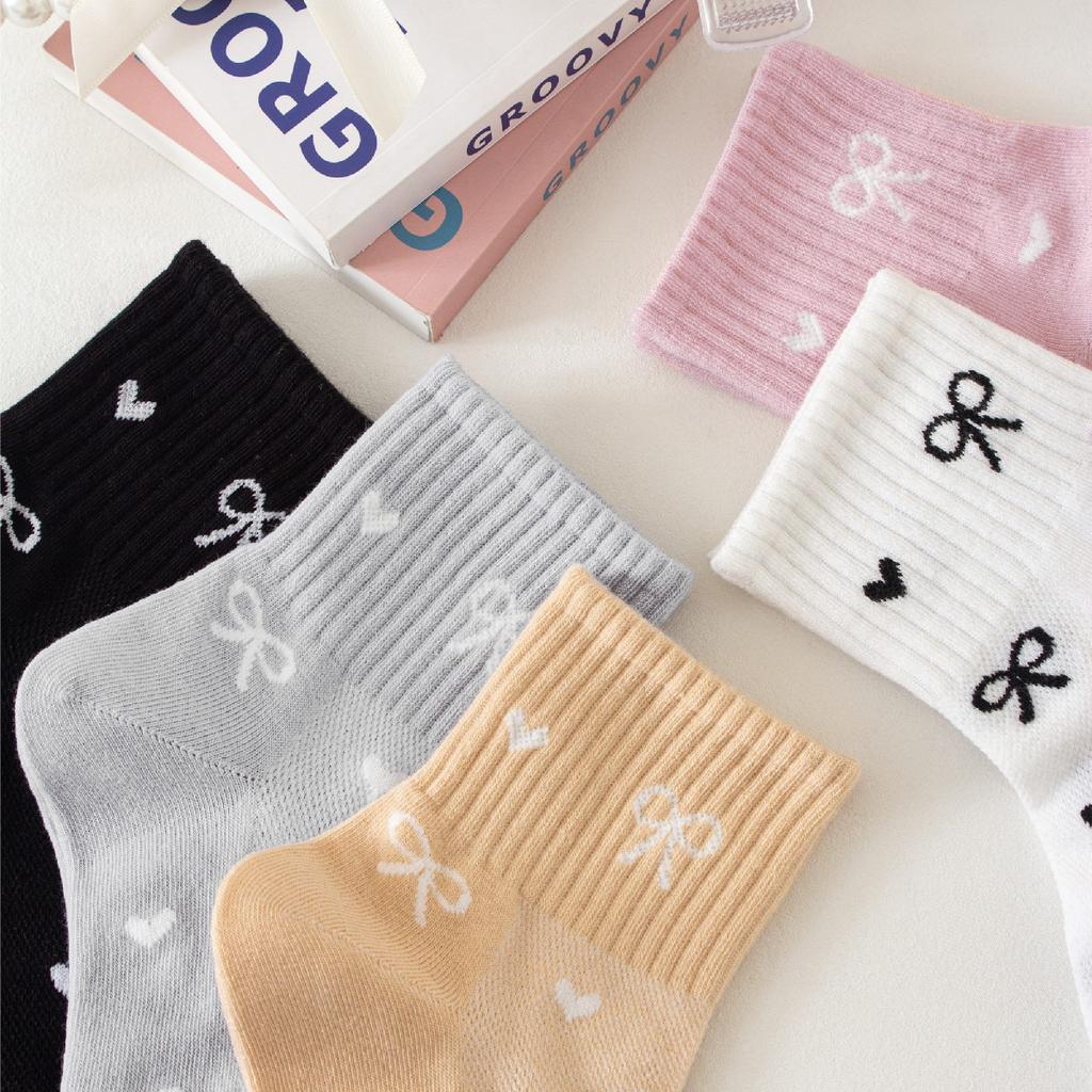 Xiaomi Women's everyday fitness socks, 5/10/20, featuring bow and heart patterns, perfect for autumn and winter commutes.