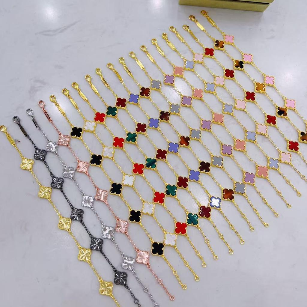 Neues Mini-Fünfblüten-Armband mit vierblättrigem Kleeblatt Schlichtes und modisches Nischenarmband