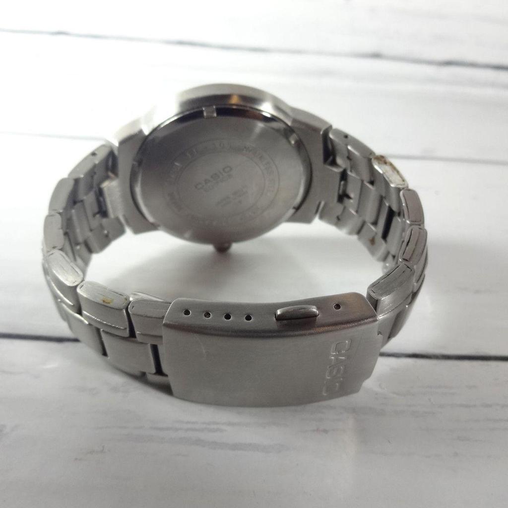 Used Cost-effective popular analog watch CASIO EDIFICE, new battery, working condition OK, good condition