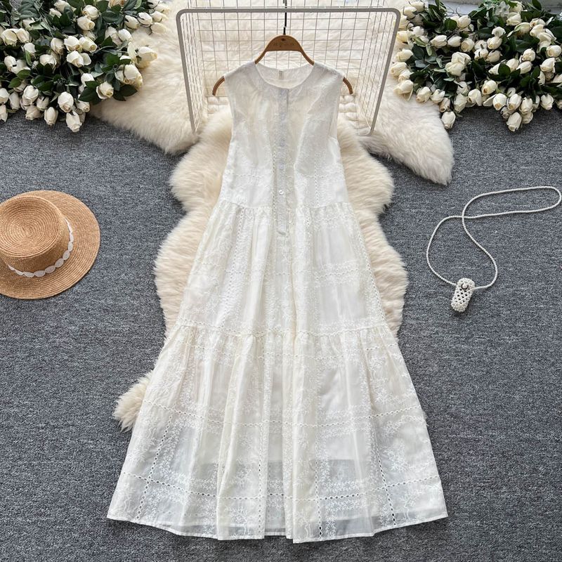 

Retro Palace Style Sleeveless Dress Women Summer Jacquard Hollow Loose Meat Covering Design Sense Immortal Big Hemline Long dress Apricot color L