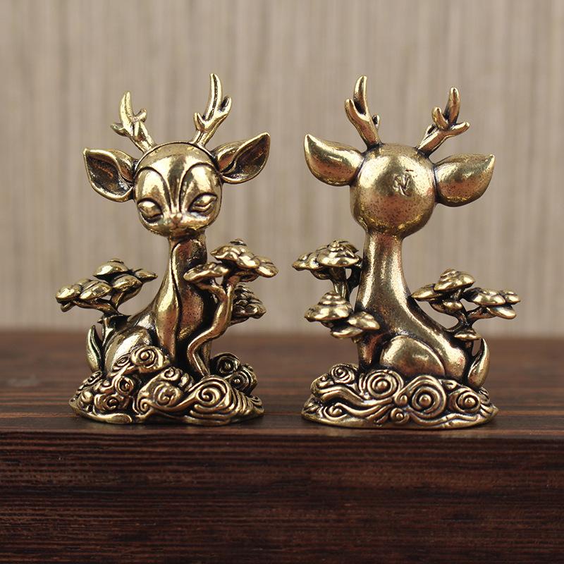 Brass Deer Ornament Hand Polished Tea Pet Statue Cute Animal Decor for Living Room Desk Home Decor