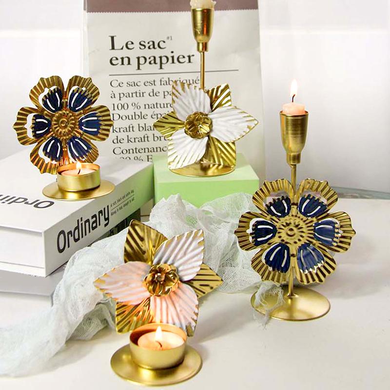

1PC Multifunctional Candle Holder Flower Shape Iron European Style Stereoscopic Home Decor