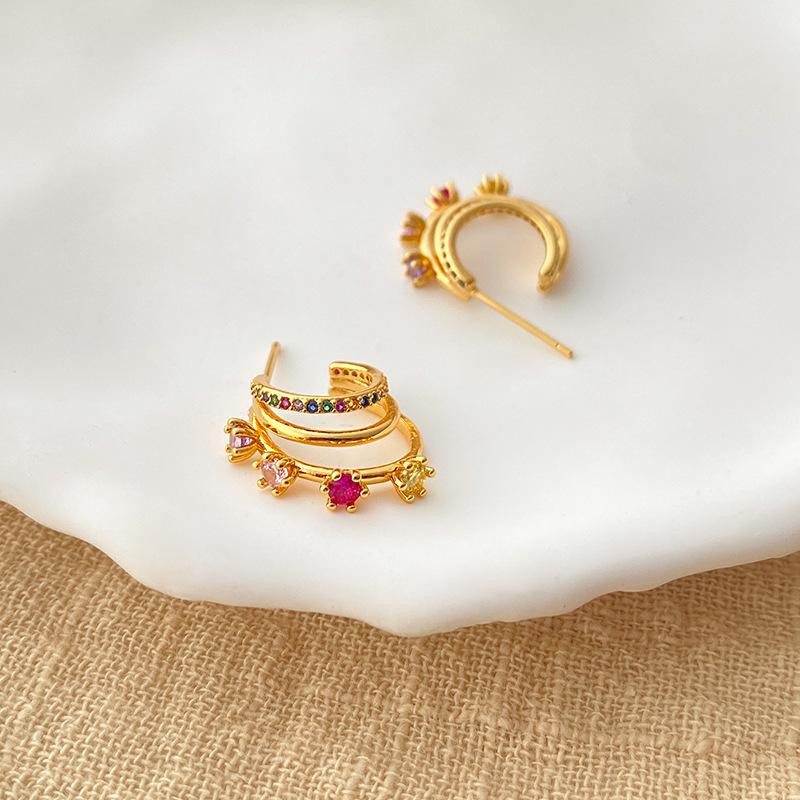 Delicate Rose Flower Design Light Luxury 18k Gold Plated Copper Stud Earrings For Women