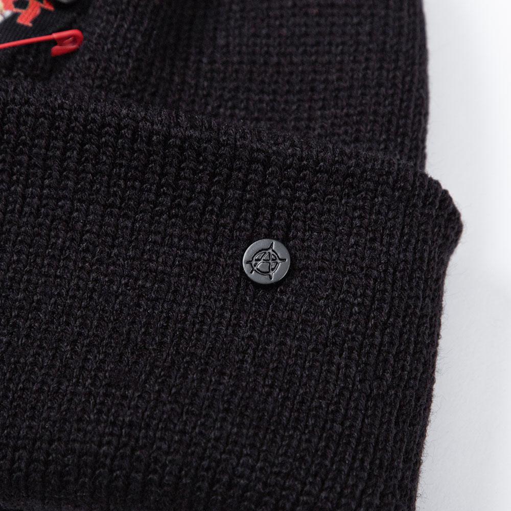 BLACKBLOND Bibbidi Maverick Patch Beanie (Black)