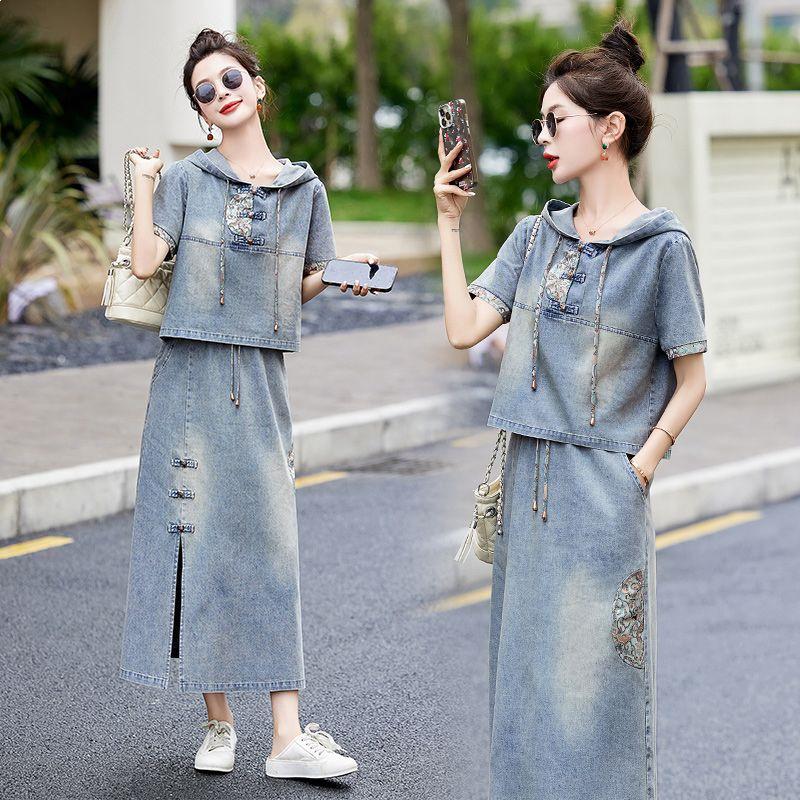 Conjunto de Saia Jeans com Capuz Bordada Chinesa Retrô para Mulheres - Verão 2026