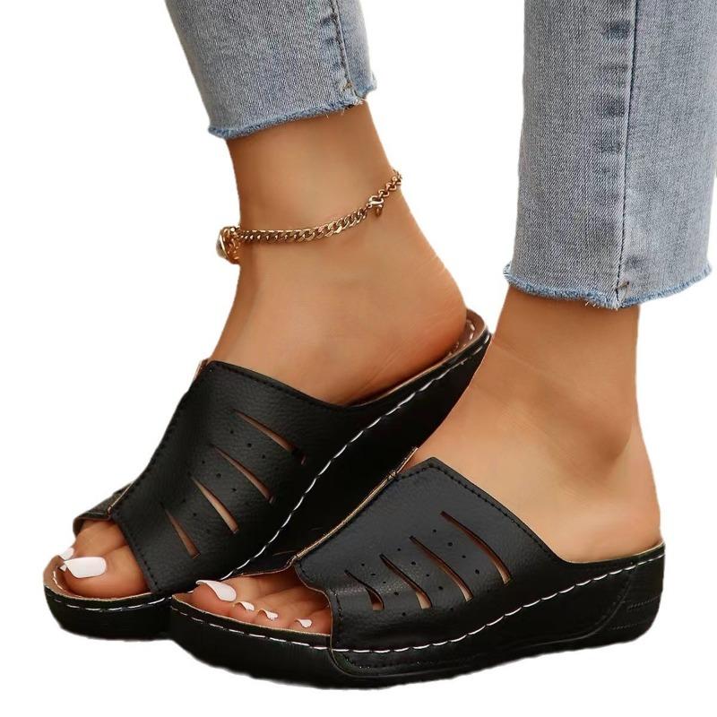Sommer Keilabsatz Dicksohlige Damen Schuhe Ein-Fuß Ausgehöhlte Lässige Damen Sandalen