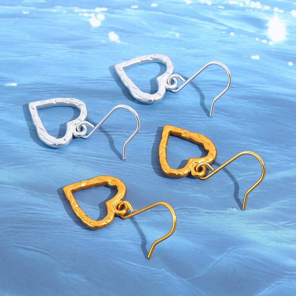 Non-fading aluminum earrings, Korean retro earrings, heart-shaped pendant jewelry, fashionable bohemian style
