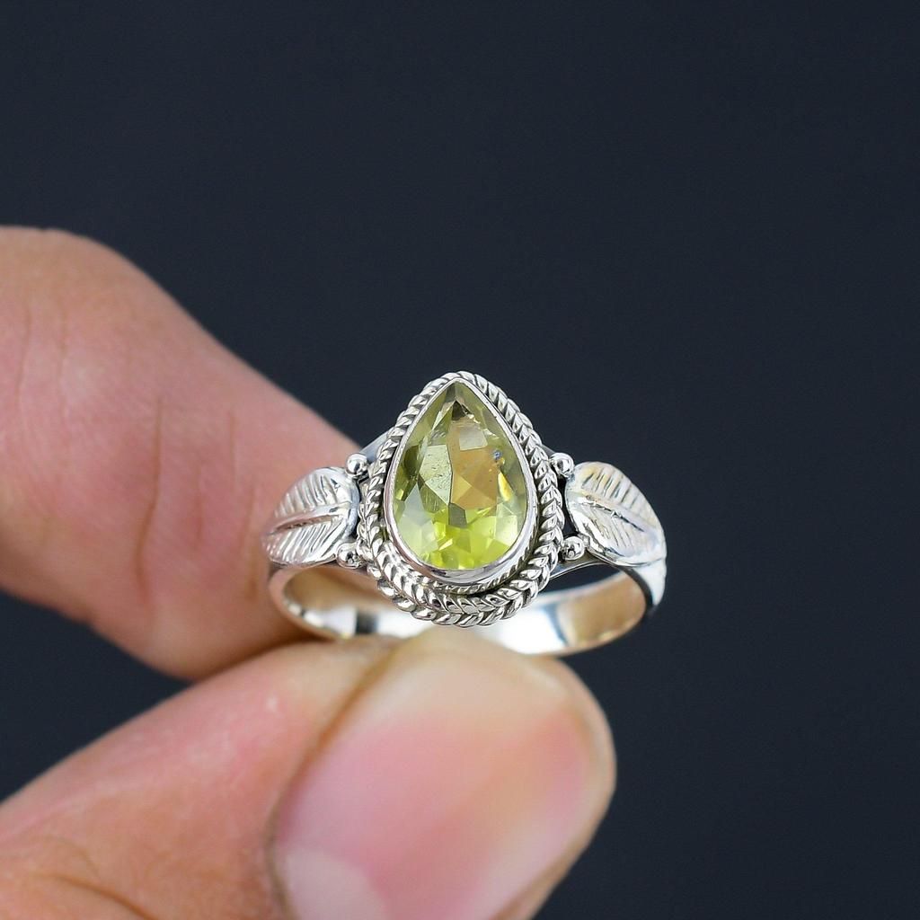 Natürlicher Peridot-Edelstein aus massivem 925er-Sterlingsilber, handgefertigter facettierter Ringschmuck für Frauen und Mädchen