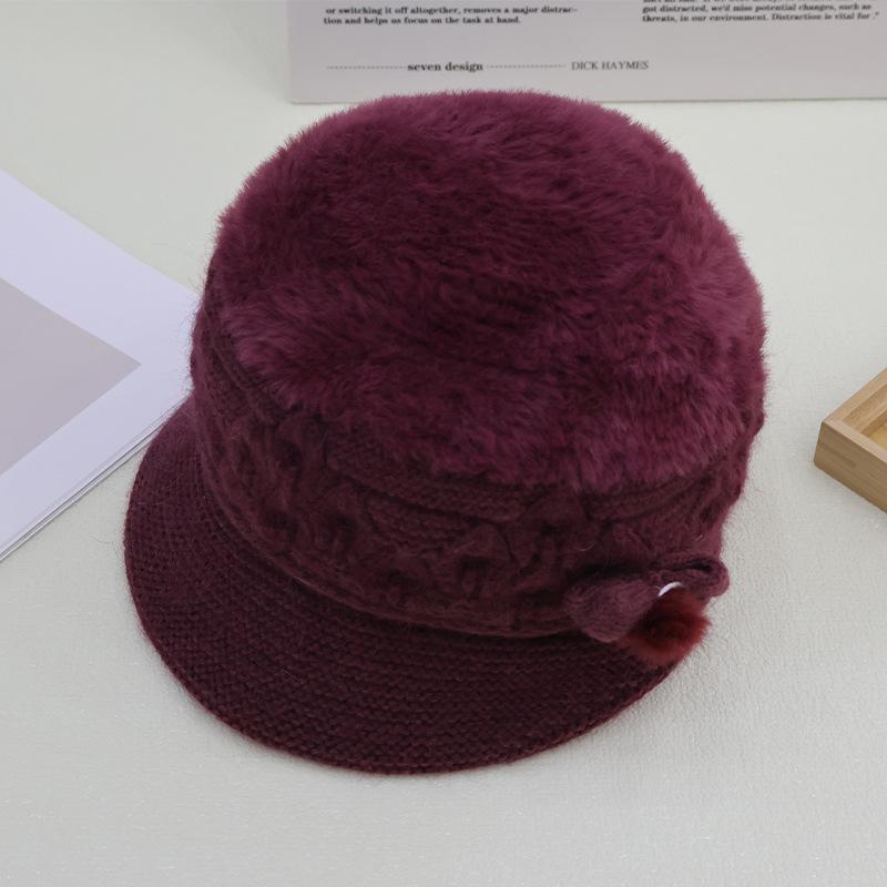 Женский зимний теплый восьмиугольный берет структурированного неэластичного кроя для улицы, повседневных и официальных мероприятий. Стильный и функциональный аксессуар. One Size
