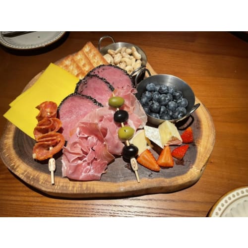 Wooden Cutting Board, Double-Sided, Convenient, Irregular Thickness, for Meat, Vegetables, Fruits, and Baking, Round, Antibacterial, Thick, Lightweigh