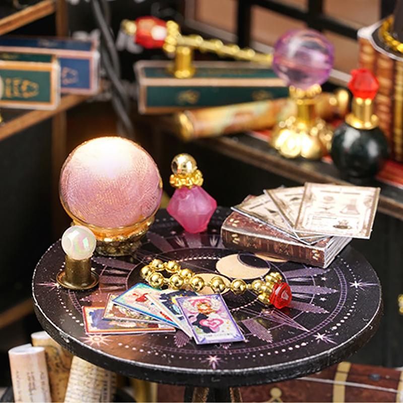 Magiczny Drewniany Domek dla Lalek Mini Zestaw DIY Ręcznie Robiony Model do Złożenia Pokój Sypialnia Dekoracja Puzzle 3D Zabawka dla Dziewczynki Prezenty Urodzinowe