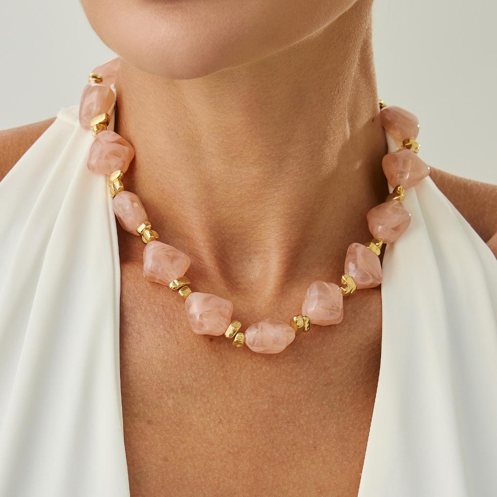 Design Sense Irregular Imitation Crystal Resin Necklace, Personalized Special-Shaped Beaded Collarbone Chain Choker