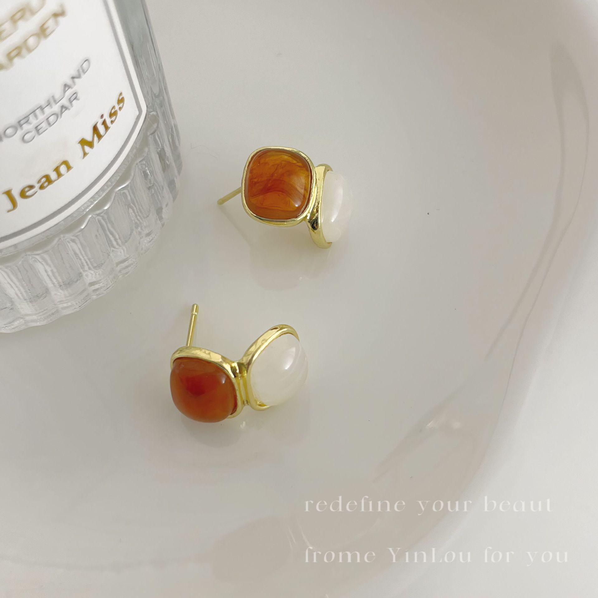 

«Серьги-иглы Майяра 925»: Янтарный жемчуг в стиле ретро для осени/зимы