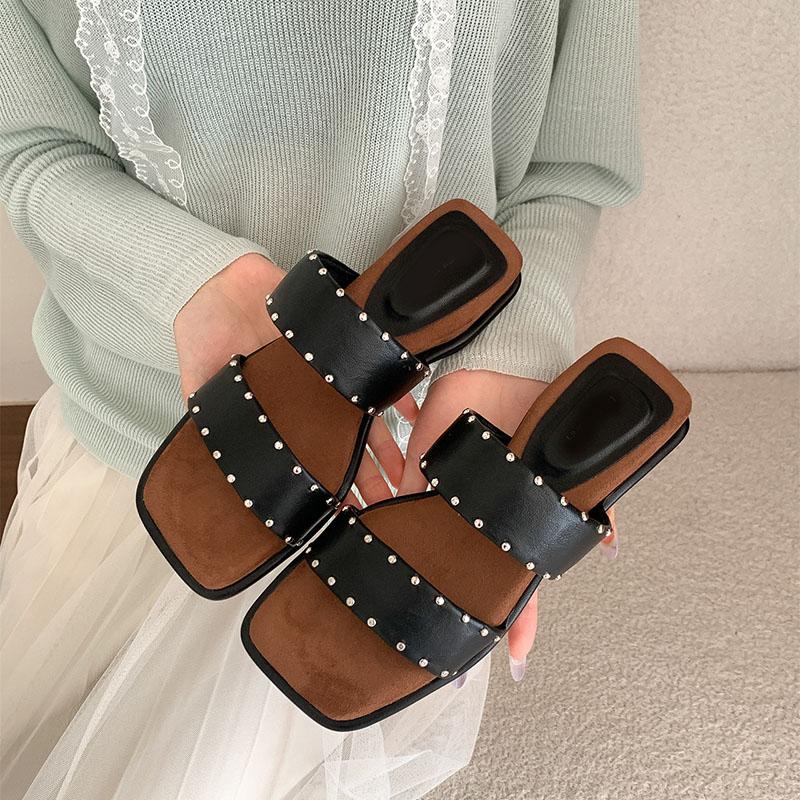 Fashion Comemore French Retro Rivets Slippers for Women Summer Outside Wear Flat Bottom Slides Seaside Holiday Leisure Beach Sandals