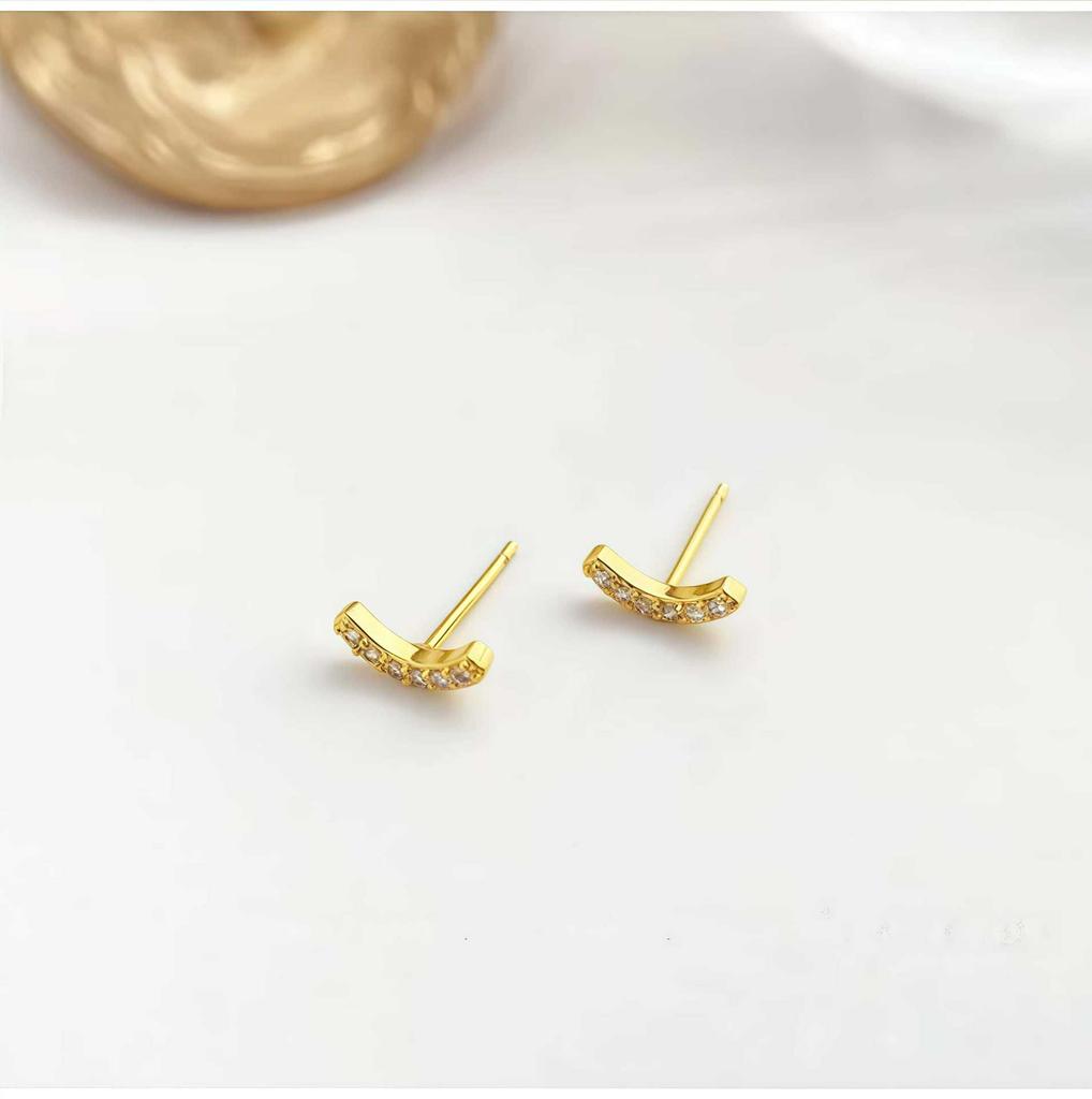 18 Karat Gold S925 Sterling Silber Lächeln Ohrstecker mit funkelnder Diamantkurve