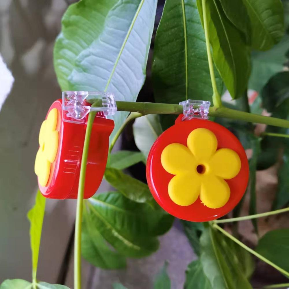 4sets ABS Hummingbird Clip Feeder Portable Size With Brushes Flower Hummingbird Feeder Flower Shape Window Hummingbird Feeder