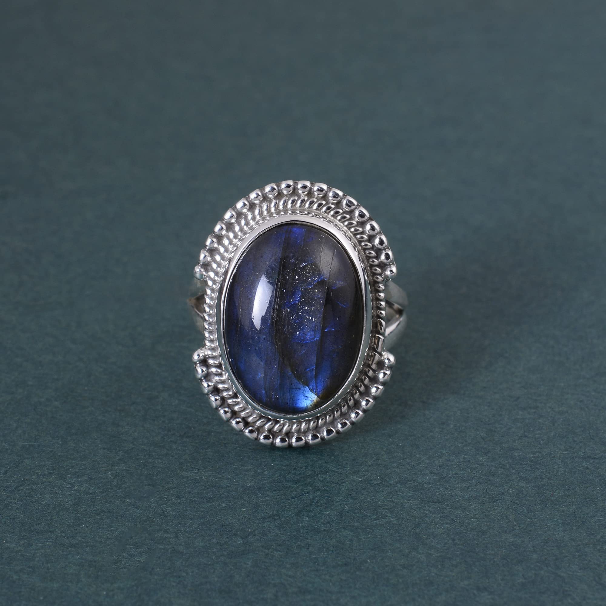 

Каблучка з натурального лабрадориту, срібна каблучка 925 проби, дизайнерська каблучка ручної роботи, ефектна каблучка, бохо каблучка, каблучка для вечірок, каблучка з каменем народження 10